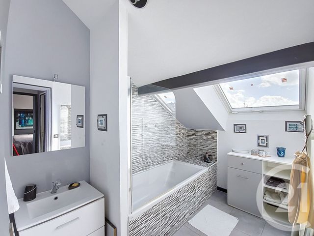 Appartement Duplex &agrave; vendre - 3 pi&egrave;ces - 54,39 m2 - St Denis - 93 - ILE-DE-FRANCE