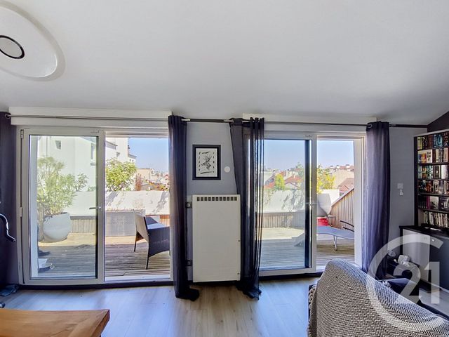 Appartement Duplex &agrave; vendre - 3 pi&egrave;ces - 54,39 m2 - St Denis - 93 - ILE-DE-FRANCE