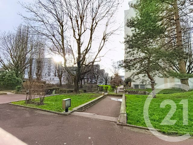 Appartement F3 &agrave; vendre - 3 pi&egrave;ces - 64,79 m2 - St Denis - 93 - ILE-DE-FRANCE