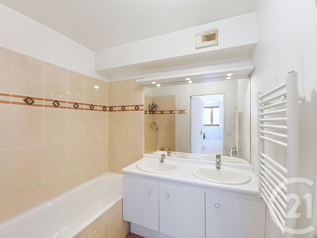Appartement F4 &agrave; vendre - 4 pi&egrave;ces - 79,65 m2 - St Denis - 93 - ILE-DE-FRANCE