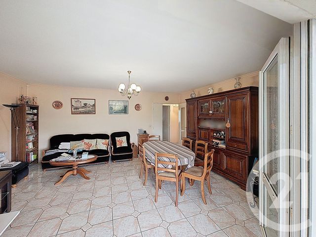 Appartement F5 &agrave; vendre - 4 pi&egrave;ces - 100,50 m2 - St Denis - 93 - ILE-DE-FRANCE