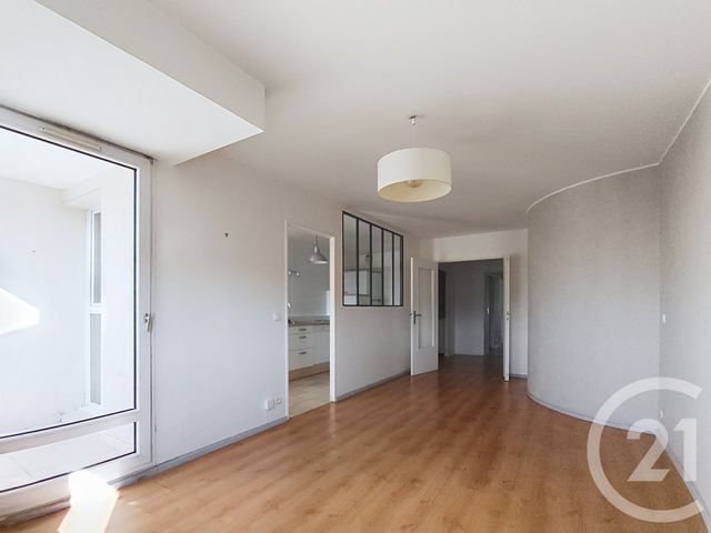 Appartement F3 &agrave; louer - 3 pi&egrave;ces - 68,39 m2 - St Denis - 93 - ILE-DE-FRANCE