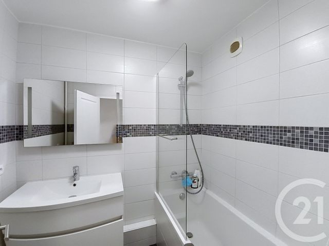 Appartement F4 &agrave; vendre - 4 pi&egrave;ces - 73,81 m2 - St Denis - 93 - ILE-DE-FRANCE